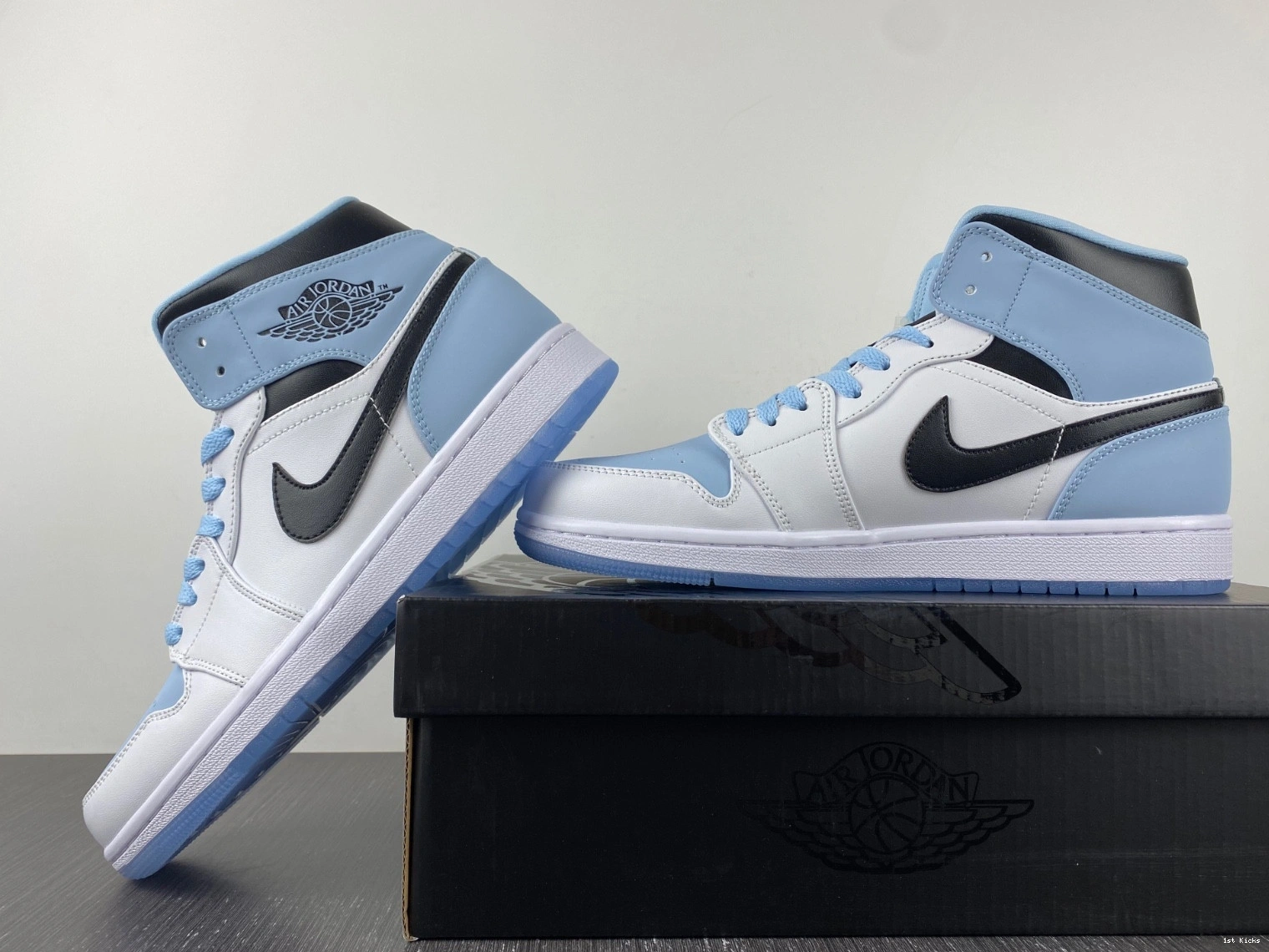 Mid DV1308-104 - Ice Blue SE (2023) Jordan 1 0930